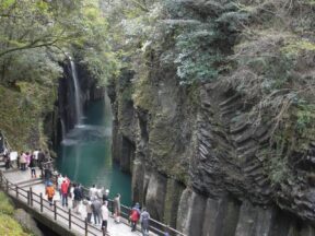 10-Day Discovery Tour of Kumamoto, Takachiho, Beppu, Yufuin, Nagasaki, and Fukuoka